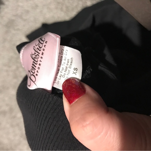 BOMBSHELL SPORTSWEAR Mohawk Lounge Hoodie Black XS - Picture 3 of 12